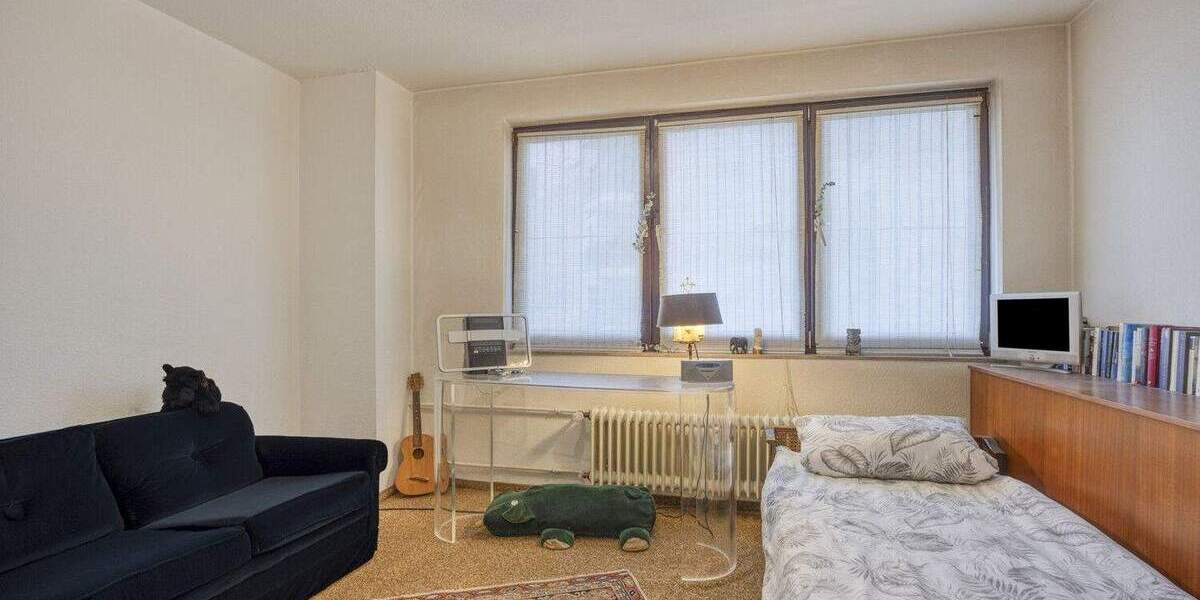 Etagenwohnung Düsseldorf Derendorf - 3 Zimmer, 90 m&sup2;, 329.000&euro; | Angebot:25835356