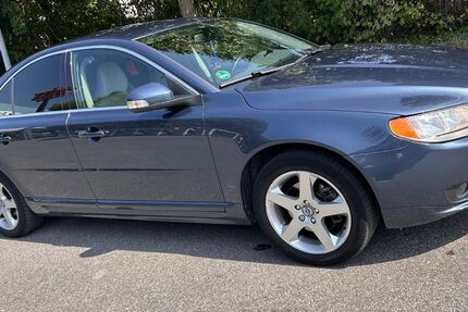 Volvo S80 167.000 km 9.200 &euro; Düsseldorf 40231