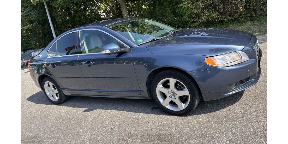 Volvo S80 167.000 km 9.200 &euro; Düsseldorf 40231