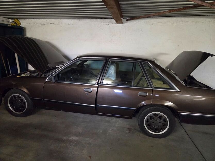 Opel Senator 70.299 km 8.600 € Mönchengladbach 41169