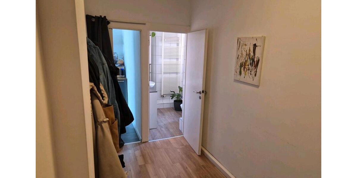 Etagenwohnung Duisburg Essenberg - 4 Zimmer, 123 m&sup2;, 1.050&euro; | Angebot:26426308