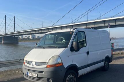 Renault Master 242.985 km 3.800 &euro; Düsseldorf 40212