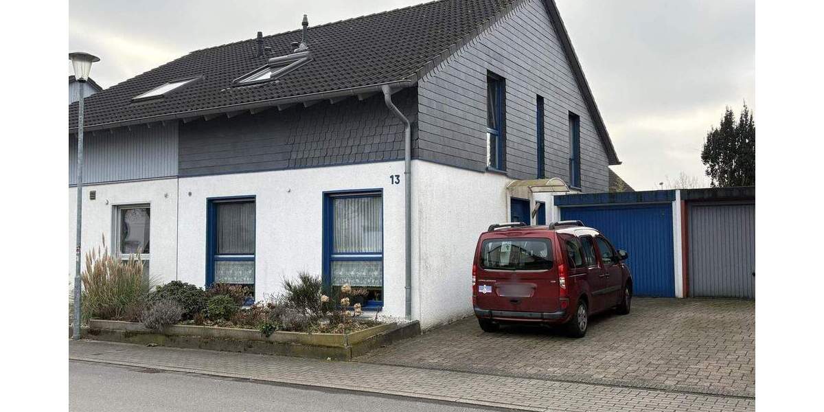 Doppelhaushälfte Moers Kapellen-Mitte - 4 Zimmer, 114 m&sup2;, 399.000&euro; | Angebot:25668381
