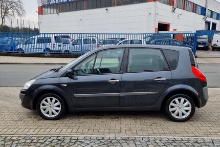 Renault Scenic 132.790 km 3.399 € Düsseldorf 40599