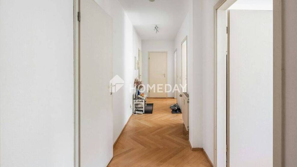 Großzügige 3-Zimmer-Wohnung mit 2 Balkonen und Tiefgaragenstellplatz - stilvoll wohnen am Waldrand