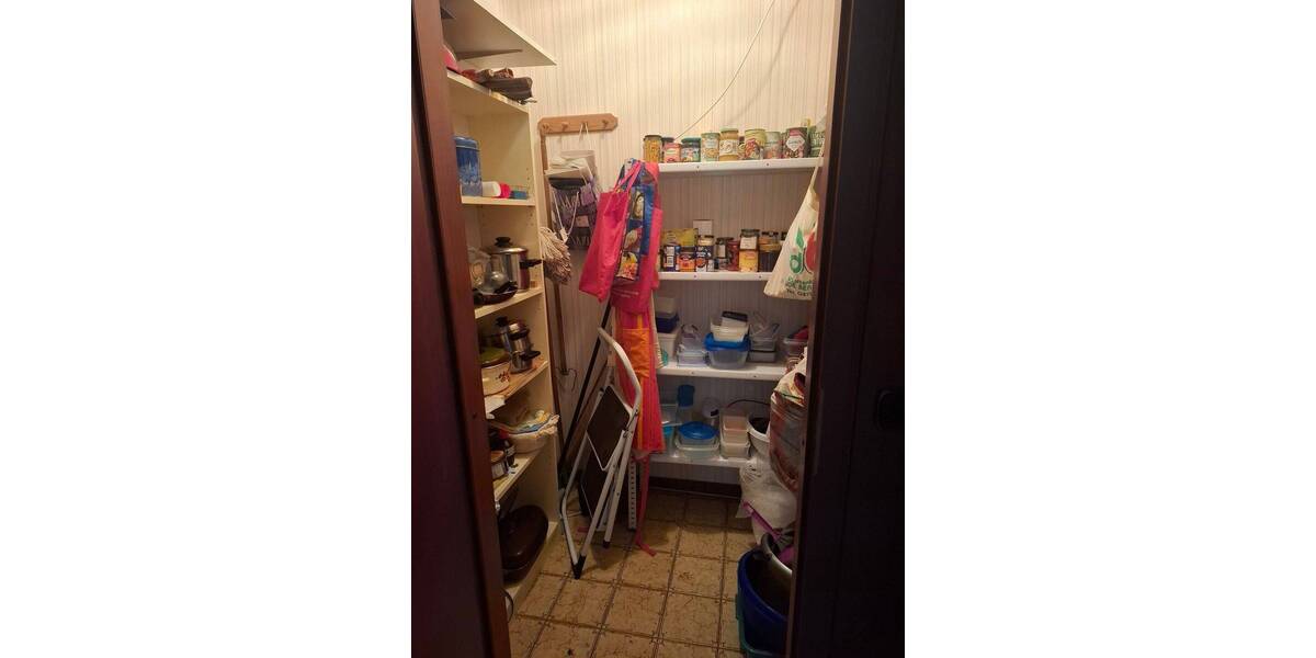 Freistehendes Ein-Zweifamilienhaus mit Garten, Sauna und Kellerbar in ruhiger Sackgasse in Moers-Kapellen zimmer