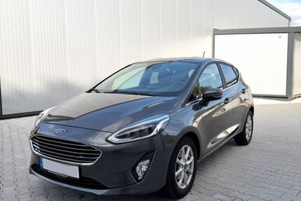 Ford Fiesta 38.000 km 12.900 &euro; Solingen 42659