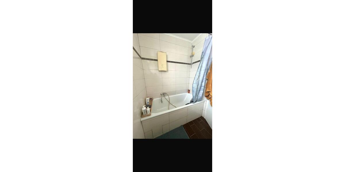 Etagenwohnung Düsseldorf Heerdt - 2 Zimmer, 61 m&sup2;, 1.000&euro; | Angebot:26426834