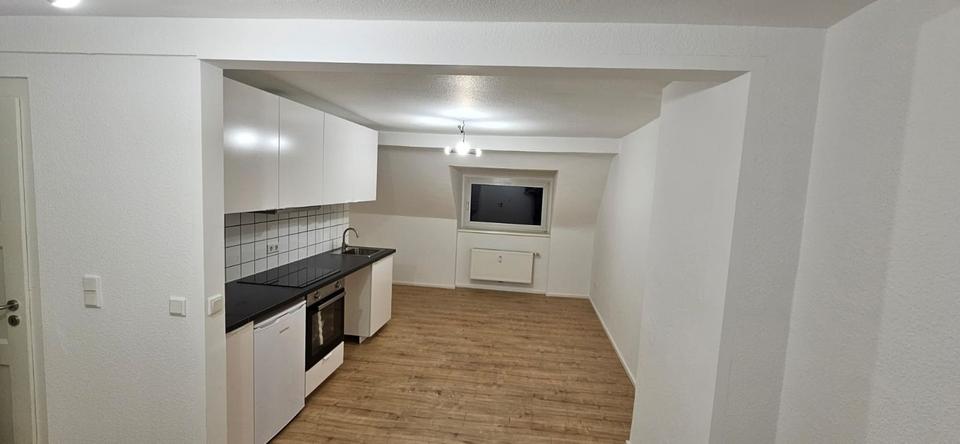 Dachgeschoßwohnung Düsseldorf Stadtbezirk 8 - 2 Zimmer, 55 m&sup2;, 739&euro; | Angebot:25438689