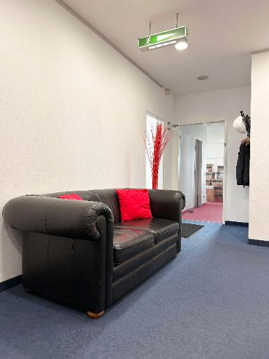 Gewerbeobjekt Düsseldorf Stadtbezirk 6 - 214&euro; | Angebot:25711477