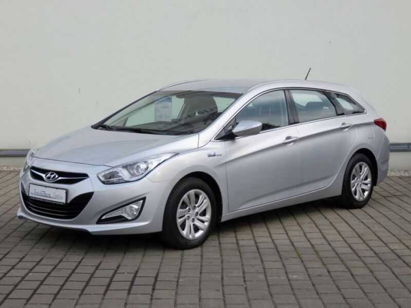 Hyundai i40 171.000 km 9.998 &euro; Moers 47447