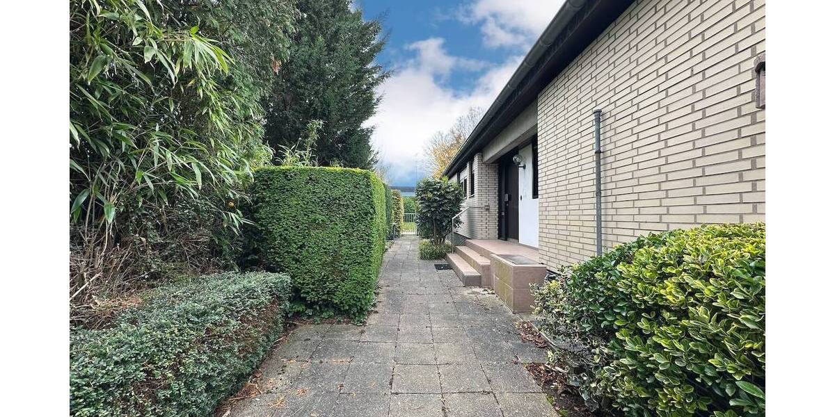 Bungalow Neuss Rosellen - 4 Zimmer, 156 m&sup2;, 669.000&euro; | Angebot:26641437