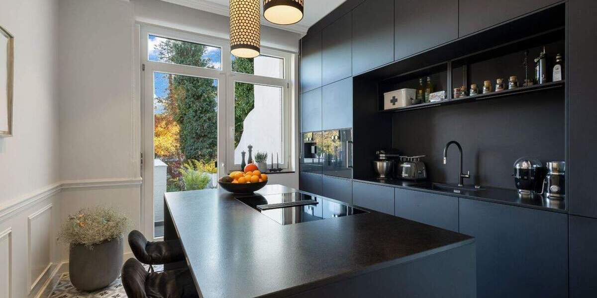 Reihenmittelhaus Krefeld Cracau - 7 Zimmer, 202 m&sup2;, 1.590.000&euro; | Angebot:23950806