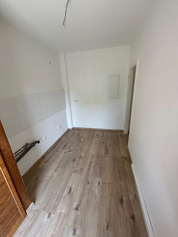***Charmante renovierte 1-Zimmerwohnung mit Balkon in Wuppertal-Ronsdorf***