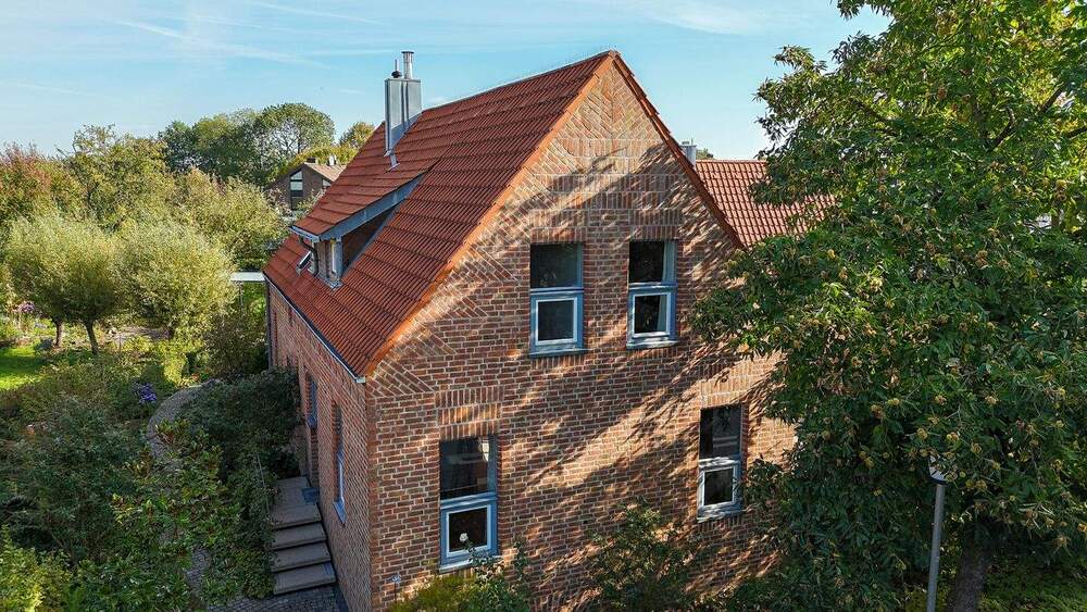 Charaktervolles Zuhause mit zusätzlicher Wohneinheit in zentraler Lage von Willich-Neersen! 9 zimmer