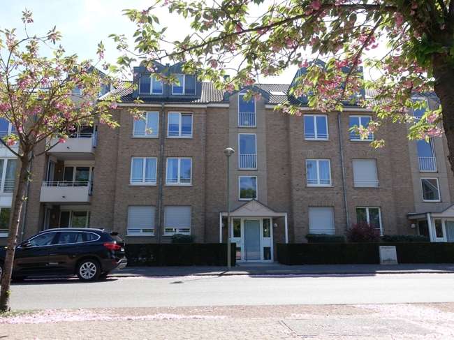 Wohnung zum Mieten in Meerbusch-Büderich 1.400 € 90.08 m² 2.5 zimmer