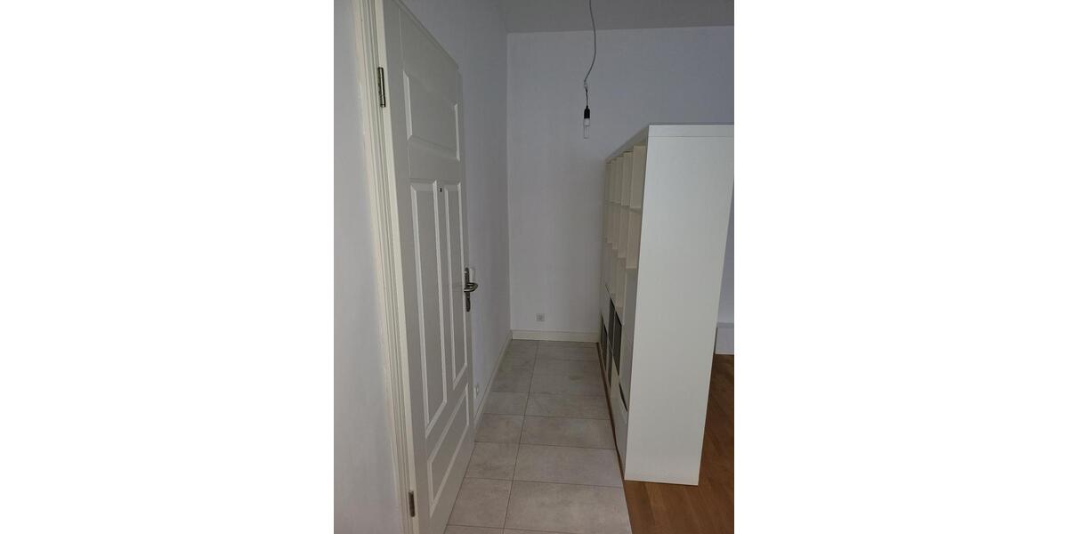 Erdgeschoßwohnung Wuppertal Arrenberg - 2 Zimmer, 67 m&sup2;, 695&euro; | Angebot:26396568
