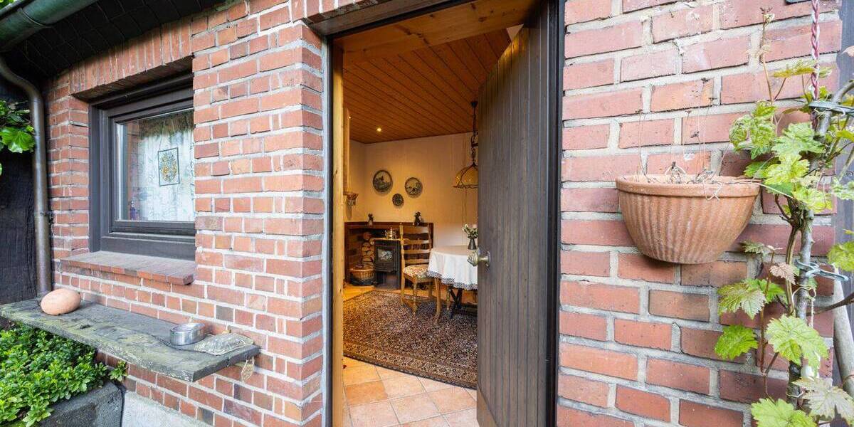 Mehrfamilienhaus, Wohnhaus Krefeld Uerdingen - 8 Zimmer, 201 m&sup2;, 475.000&euro; | Angebot:26695172