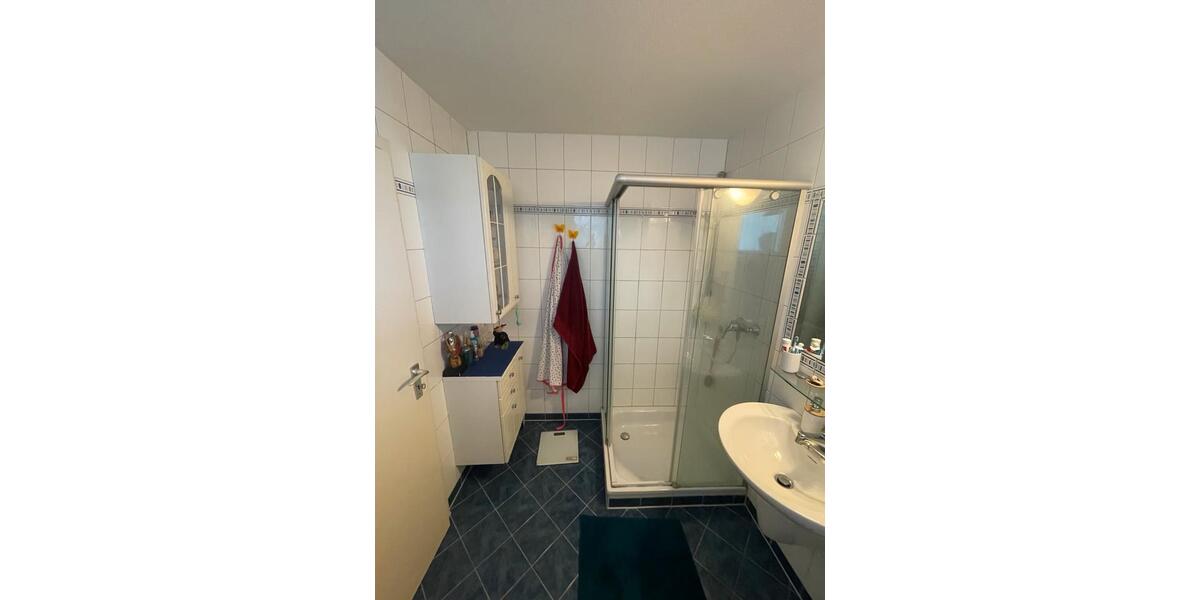 Etagenwohnung Düsseldorf Lörick - 1 Zimmer, 42 m&sup2;, 158.000&euro; | Angebot:25280113