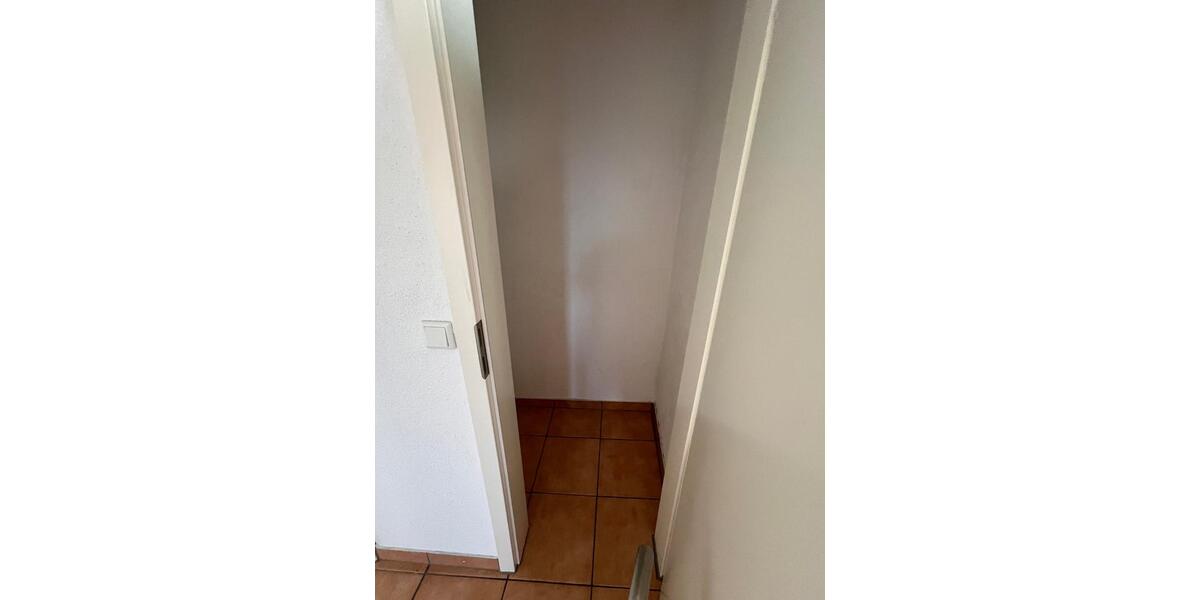 DG Wohnung, 3 Zimmer, 80 m2 3 zimmer