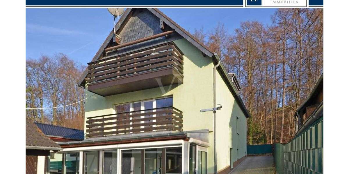 Haus zum Kaufen in Langenfeld 699.000 € 233 m² 8 zimmer