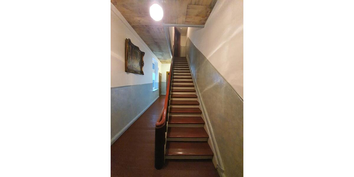 Dachgeschoßwohnung Duisburg Mittelmeiderich - 3 Zimmer, 1 m&sup2;, 700&euro; | Angebot:25590266