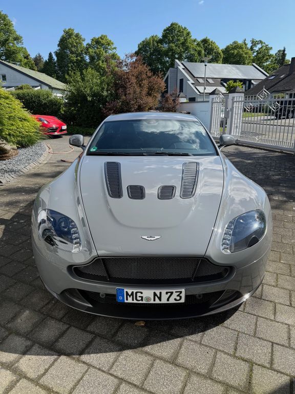 V12 Vantage