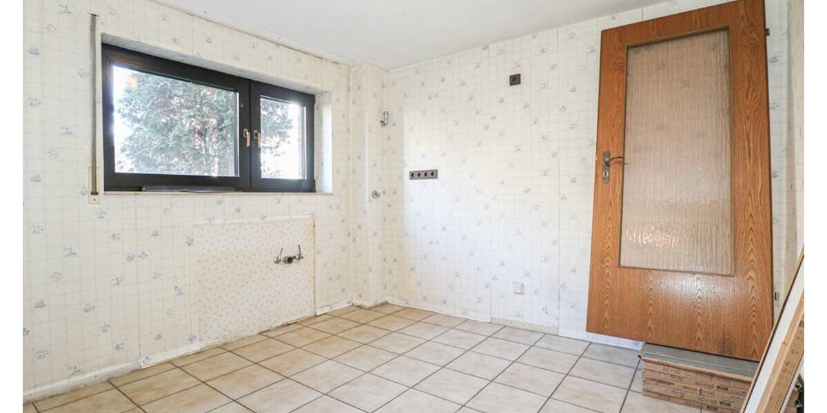 Mehrfamilienhaus, Wohnhaus Neuss / Holzheim Holzheim - 8 Zimmer, 254 m&sup2;, 590.000&euro; | Angebot:26435711