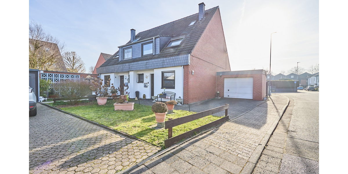 Haus zum Kaufen in Kaarst 475.000 € 120 m² 5 zimmer