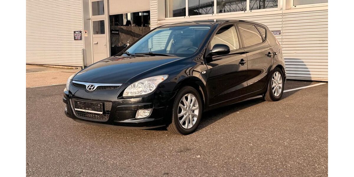 Hyundai i30 188.000 km 1.999 &euro; Mönchengladbach 41238