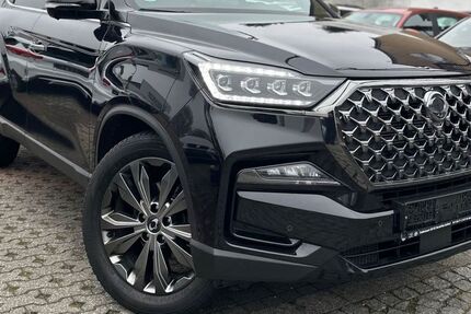 SsangYong REXTON 122.960 km 28.848 &euro; Mönchengladbach 41063