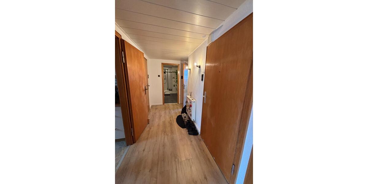 Dachgeschoßwohnung Wuppertal Arrenberg - 3 Zimmer, 68 m&sup2;, 510&euro; | Angebot:25280410