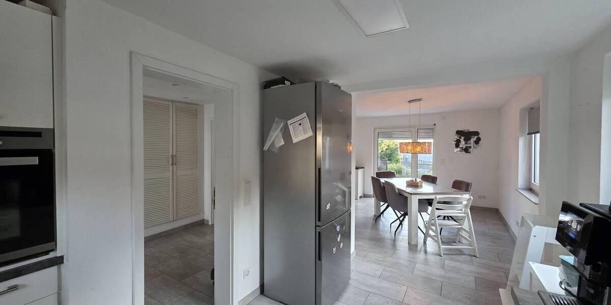 Doppelhaushälfte + Mehrfamilienhaus in 42549 Velbert 9 zimmer