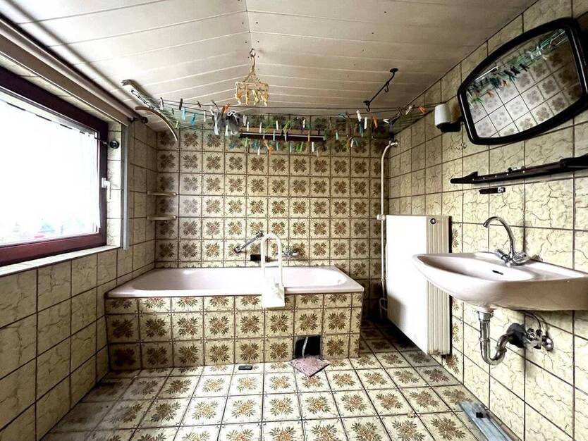 Eigenheim - Rohdiamant bereit zum Schliff. Einfamilienhaus in 45472 Mülheim-Heißen