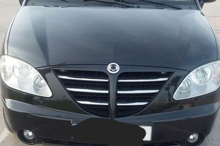 SsangYong Rodius 276.000 km 4.800 &euro; Dusseldorf 40215