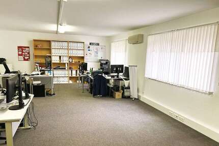 Büro in Meerbusch Bösinghoven 600 € 80 m² zimmer