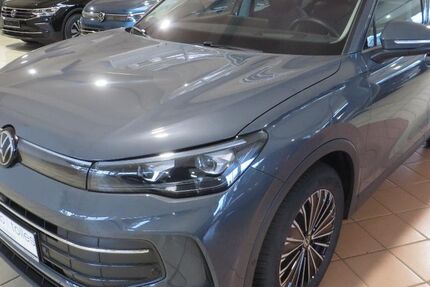 VW Tiguan 10.466 km 39.845 € Neuss 41469
