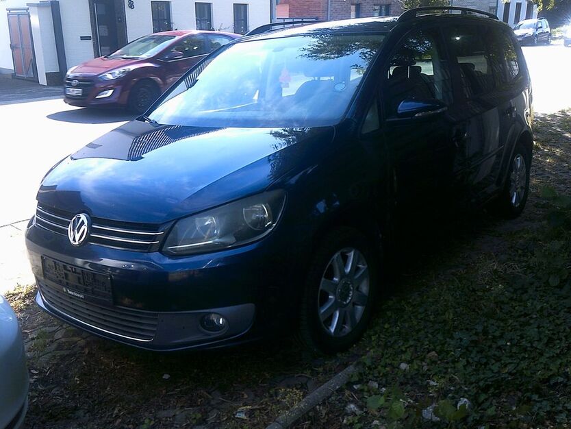 VW Touran 177.800 km 5.700 € Grevenbroich 41516