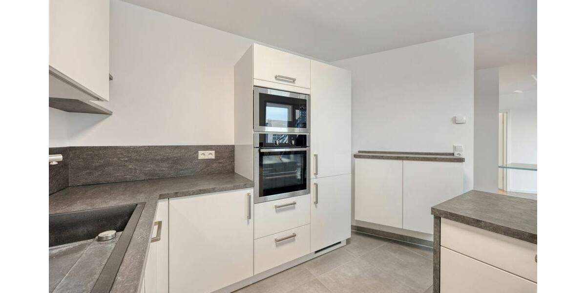 **** Jetzt schon an die Zukunft denken, Dachgeschosswohnung mit Ambiente in jeder Lebenslage **** 3 zimmer