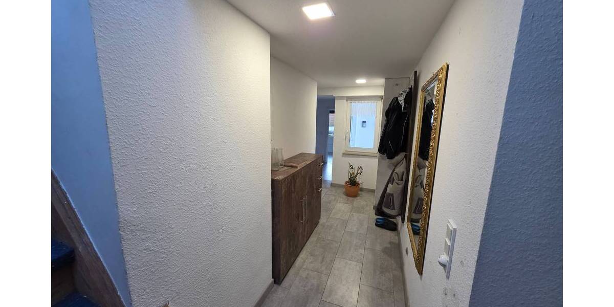 Doppelhaushälfte Velbert Kostenberg - 9 Zimmer, 259 m&sup2;, 650.000&euro; | Angebot:25680192
