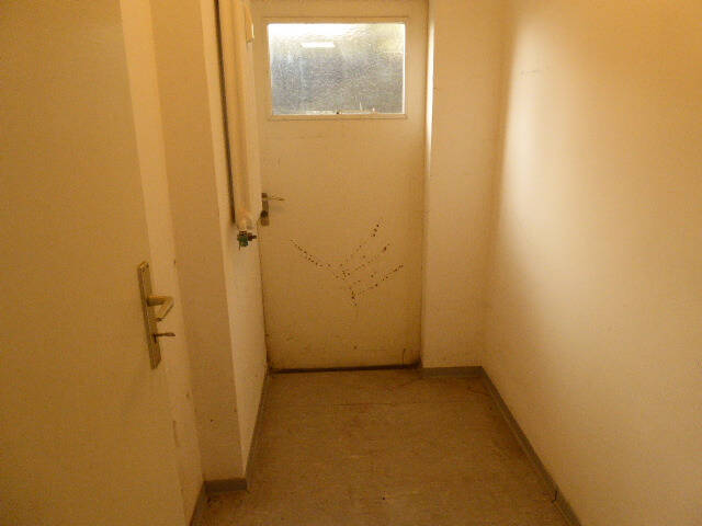 Gewerbeobjekt Düsseldorf Rath - 8 Zimmer, 156 m&sup2;, 350.000&euro; | Angebot:21329524