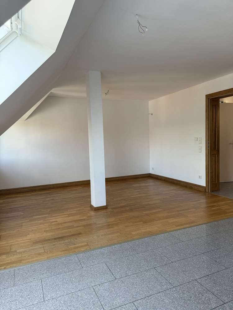Wohnung zum Mieten in Düsseldorf Heerdt 800 € 50 m²