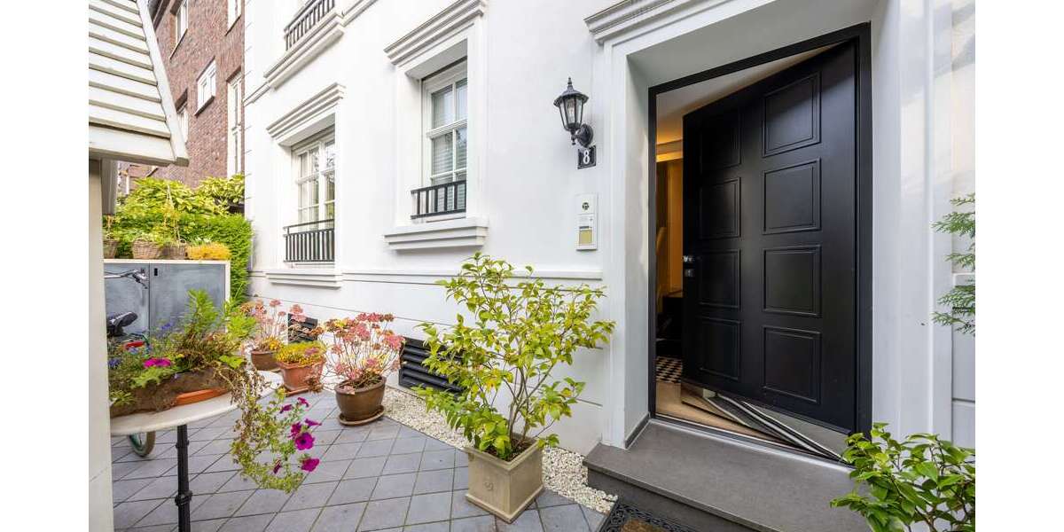 Haus zum Kaufen in Düsseldorf 2.995.000 € 292 m² 9 zimmer