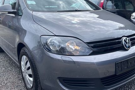 VW Golf 133.765 km 4.599 &euro; Kaarst 41564