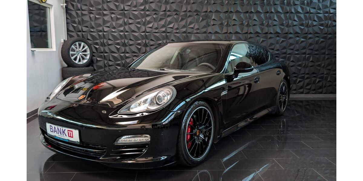 Porsche Panamera 180.000 km 21.900 &euro; Solingen 42699