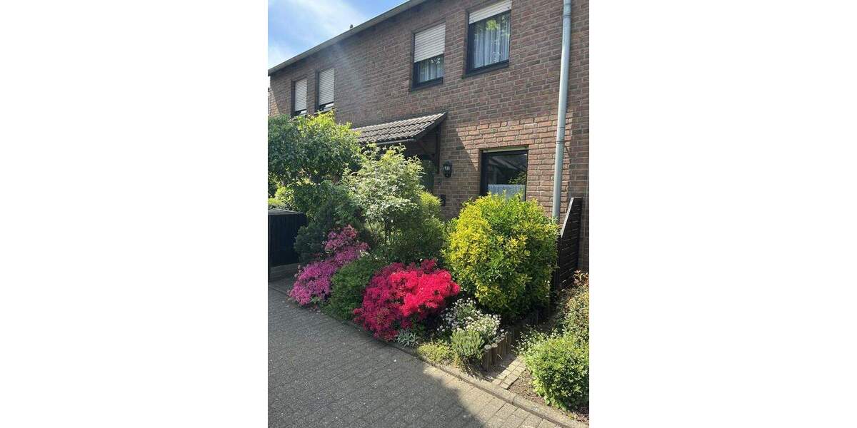 Reihenmittelhaus Monheim am Rhein Baumberg - 4 Zimmer, 112 m&sup2;, 495.000&euro; | Angebot:25716335