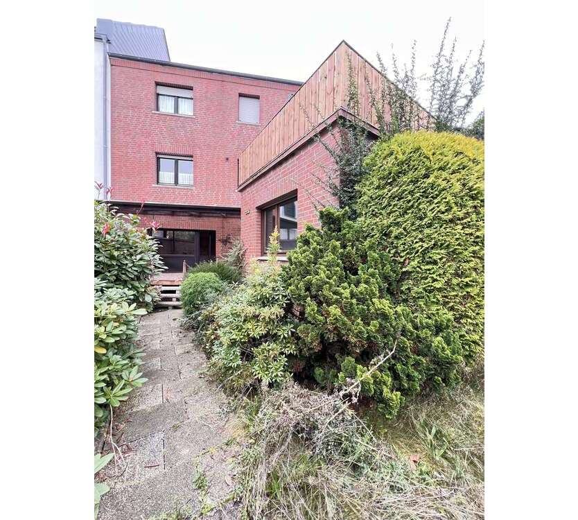 Haus zum Kaufen in Mönchengladbach 449.000 € 244 m²