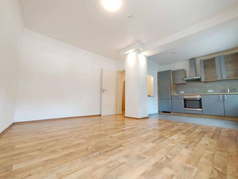Kompakt & Komfortabel: Stilvolle SingleWohnung mit Einbauküche