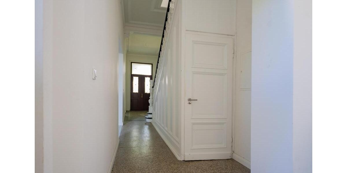 Altbauvilla zur MieteNachmieter - Zeitmietvertrag 30.06.27 5 zimmer