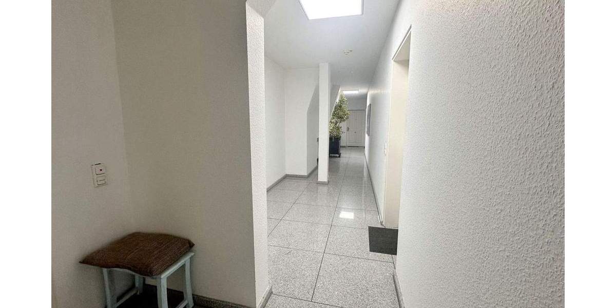 Etagenwohnung Mönchengladbach Rheindahlen - 2 Zimmer, 62 m&sup2;, 159.000&euro; | Angebot:25775772